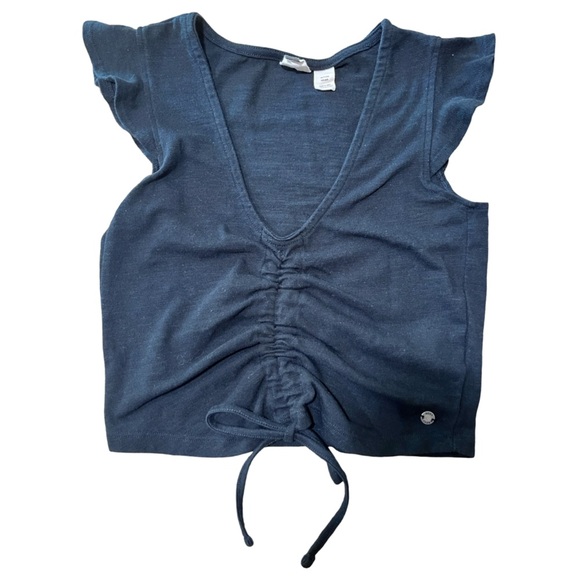 Roxy Flutter Sleeve Tie Front Crop Top - Picture 4 of 8